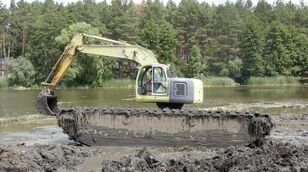 Kobelco 235SR amphibious excavator