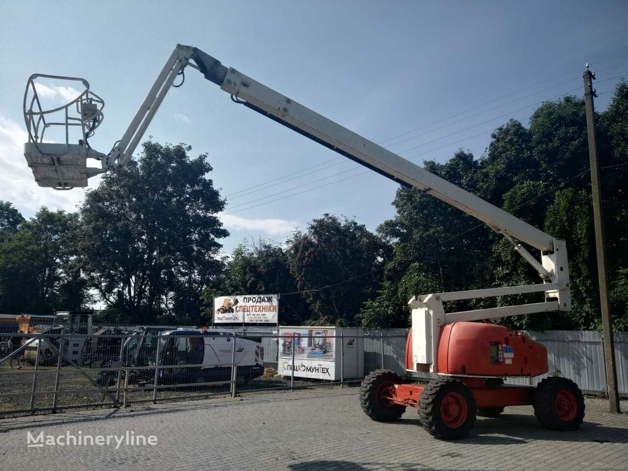 Haulotte HA20PX articulated boom lift