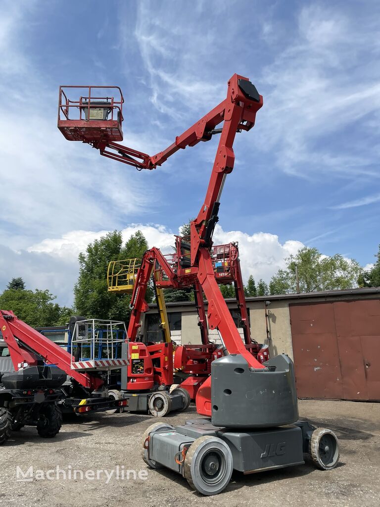JLG E400AJPN articulated boom lift