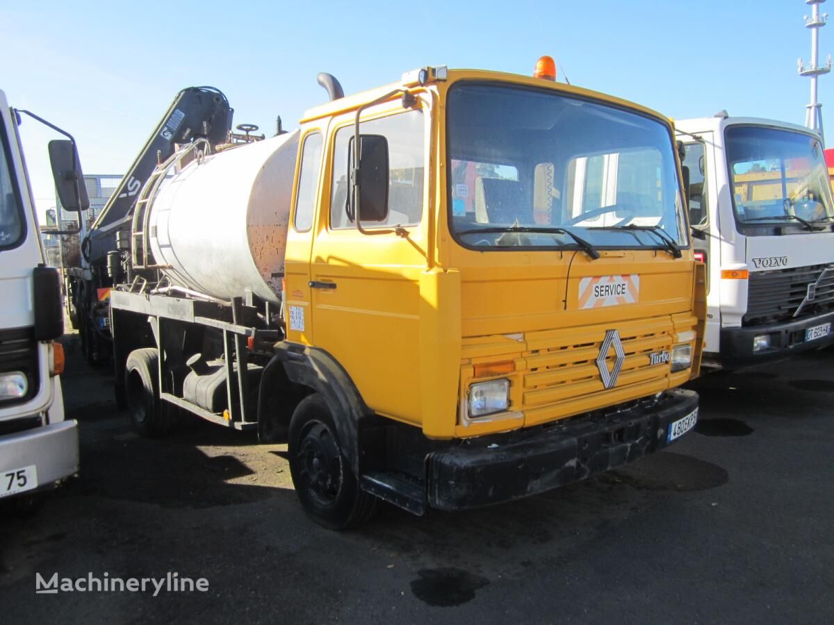 Renault Gamme S asphalt distributor