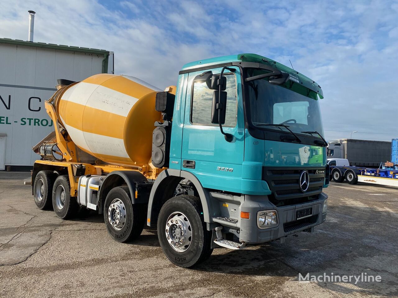 Mercedes-Benz ACTROS 3236  concrete mixer truck