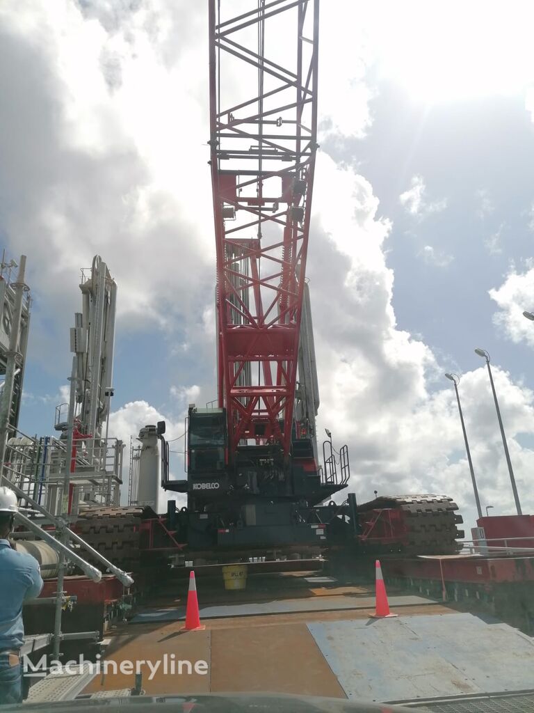 Kobelco CKE2500-2 crawler crane