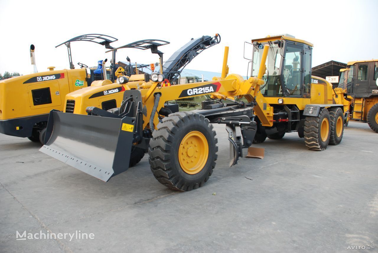 new XCMG GR215A POLNOPRIVODNOY grader