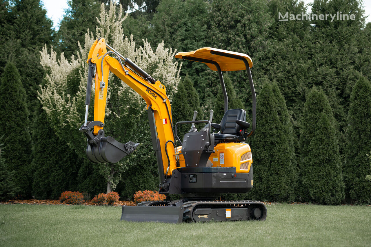 new Berger Kraus BK1600A Excavator witch 3x bucket NEW mini excavator