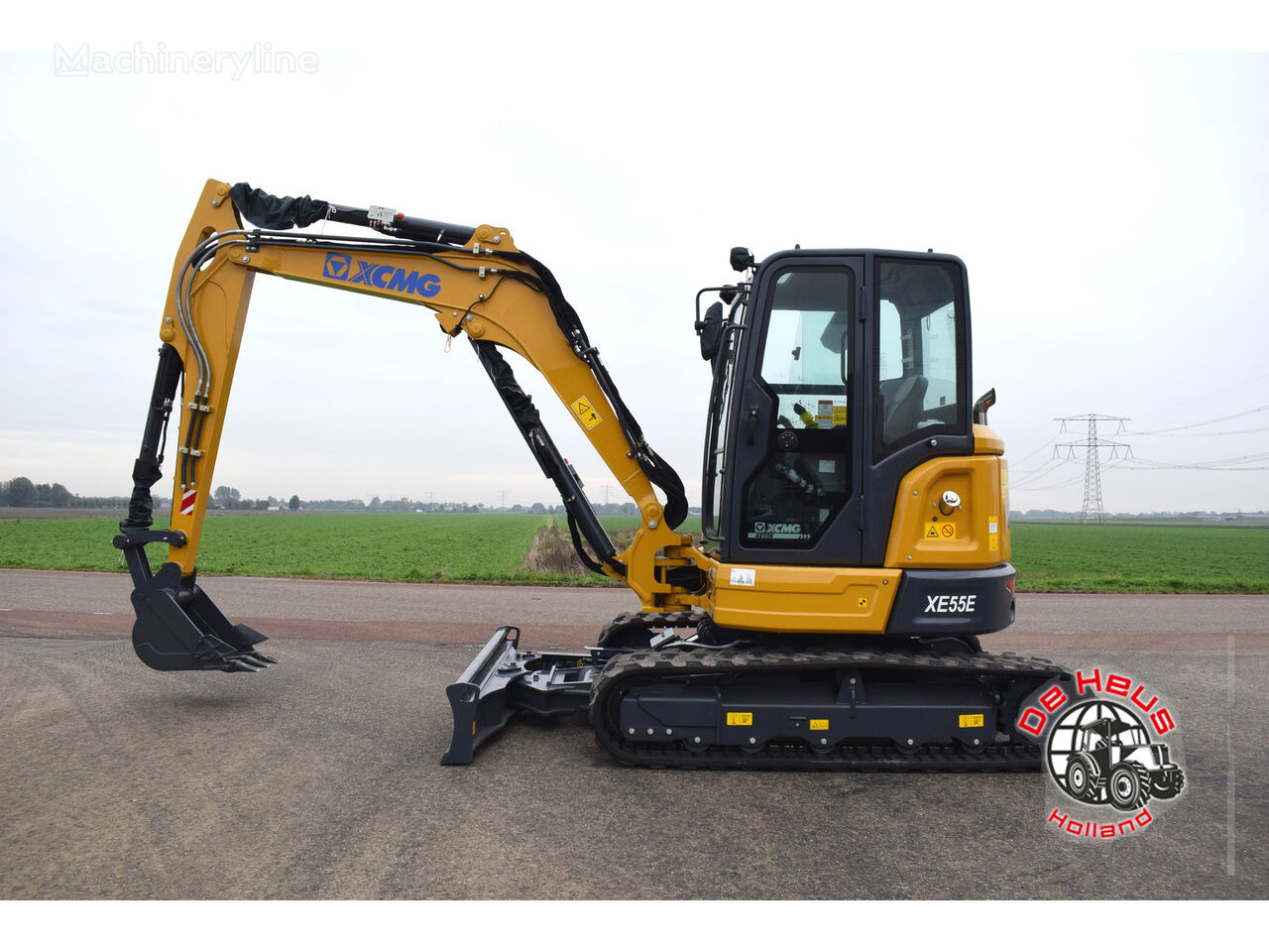 new XCMG XE55E stage-V mini excavator