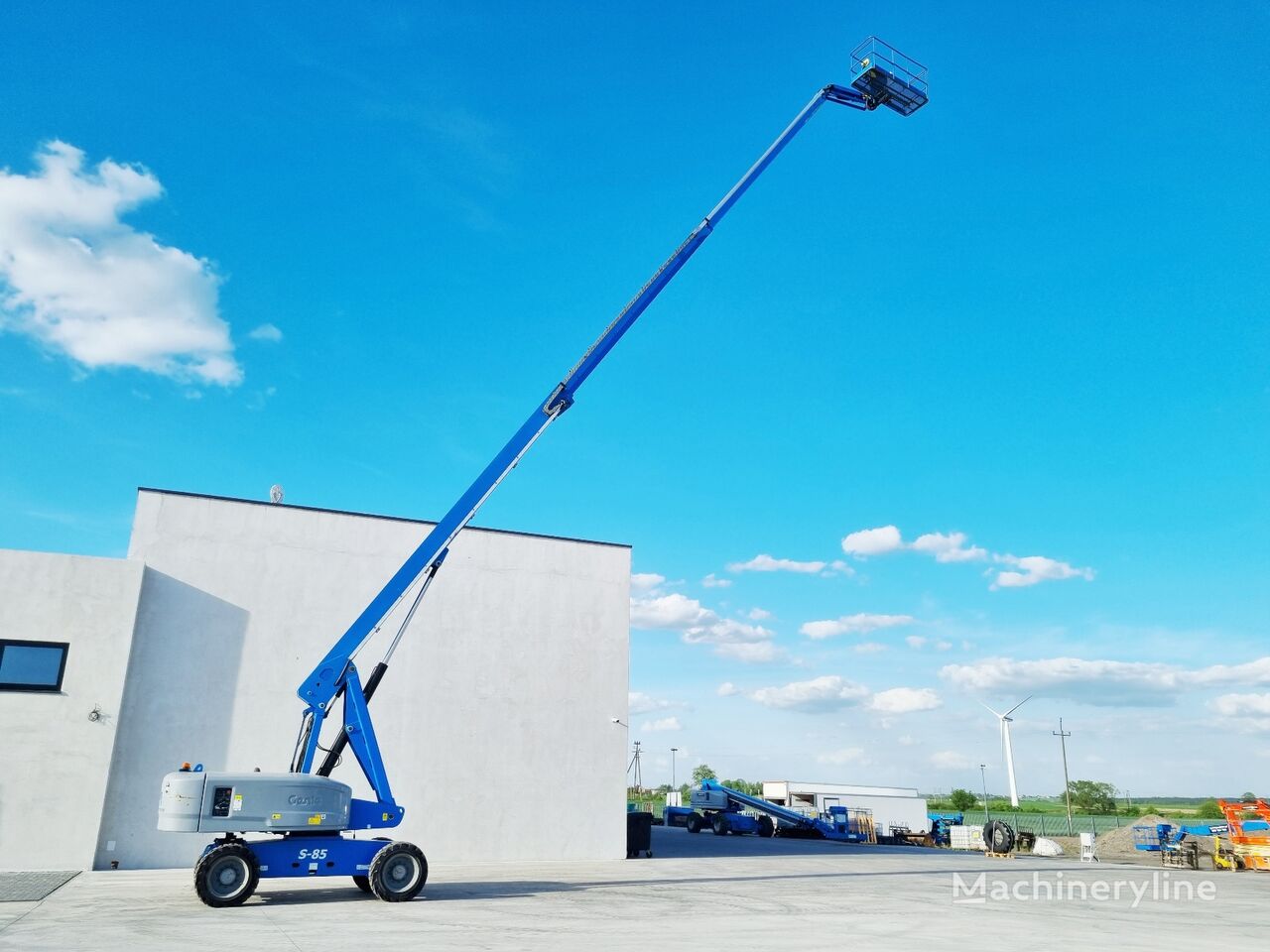 Genie S-85 (JLG 860SJ) - R296 telescopic boom lift