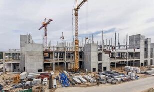 LIEBHERR 120K.1 tower crane