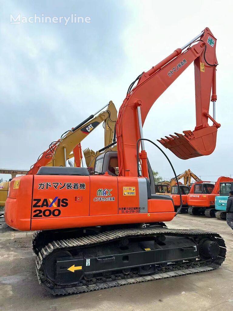 Hitachi ZX200 tracked excavator