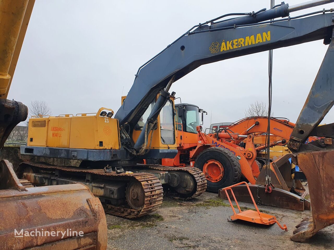 Åkerman H14LC  tracked excavator for parts