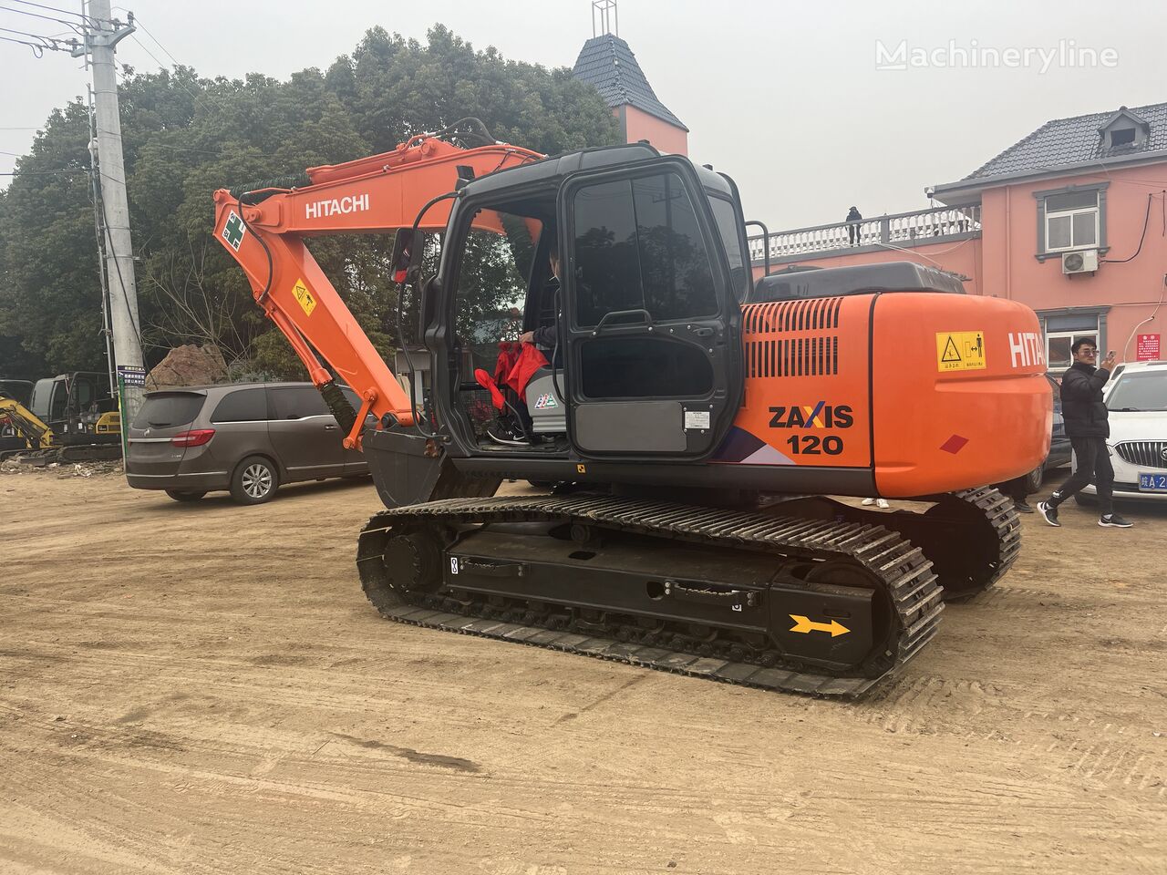 Hitachi 120-6 wheel excavator