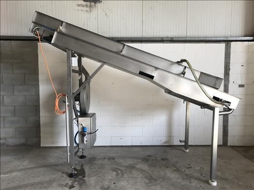 Food Tech Nord Stainless elevator conveyor with blower belt conveyor