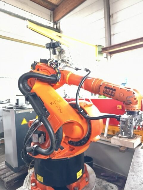 KUKA KR 60L30/2 industrial robot