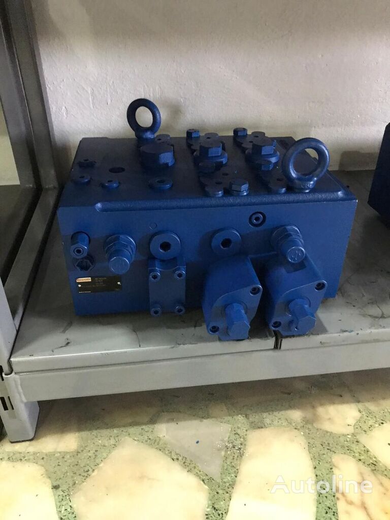 Rexroth M7-6163-30/3M7-22H R901356810 hydraulic distributor for Soilmec drilling rig